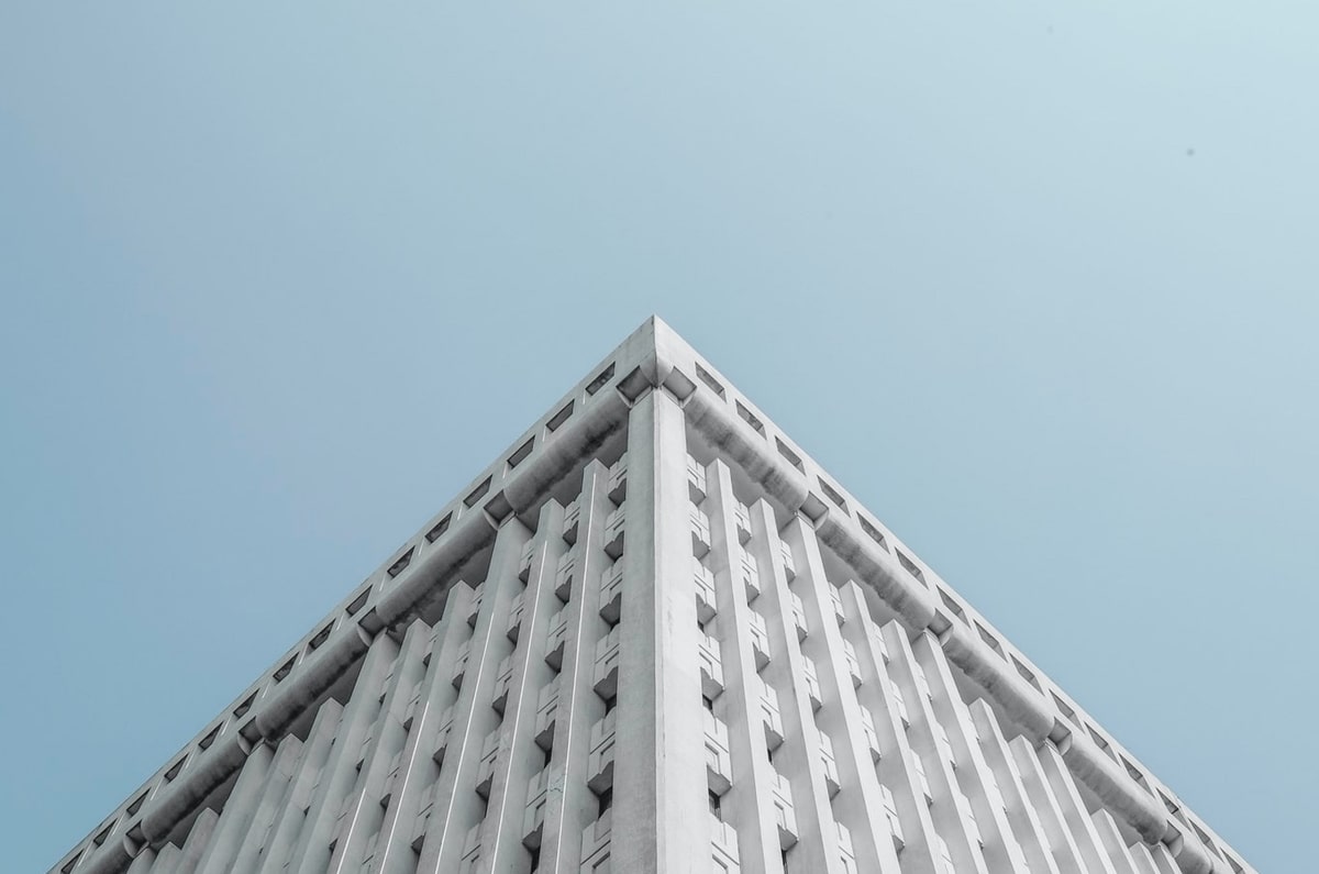 1-2!阿森纳遭读秒绝杀!曼城3-0大胜差2分,日本中场绝平利物浦